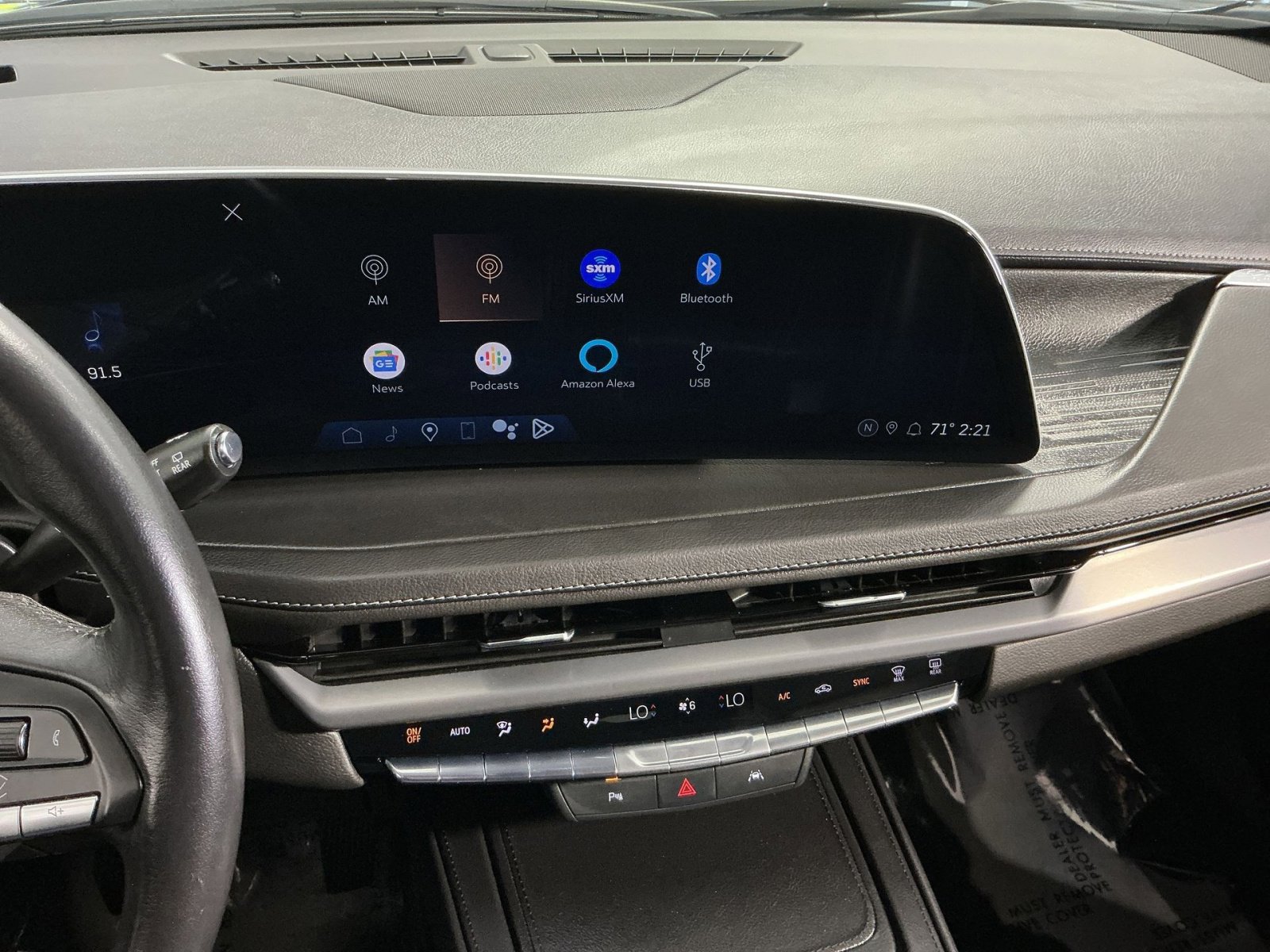 Used 2024 Cadillac XT4 Premium Luxury AWD/4WD image 19