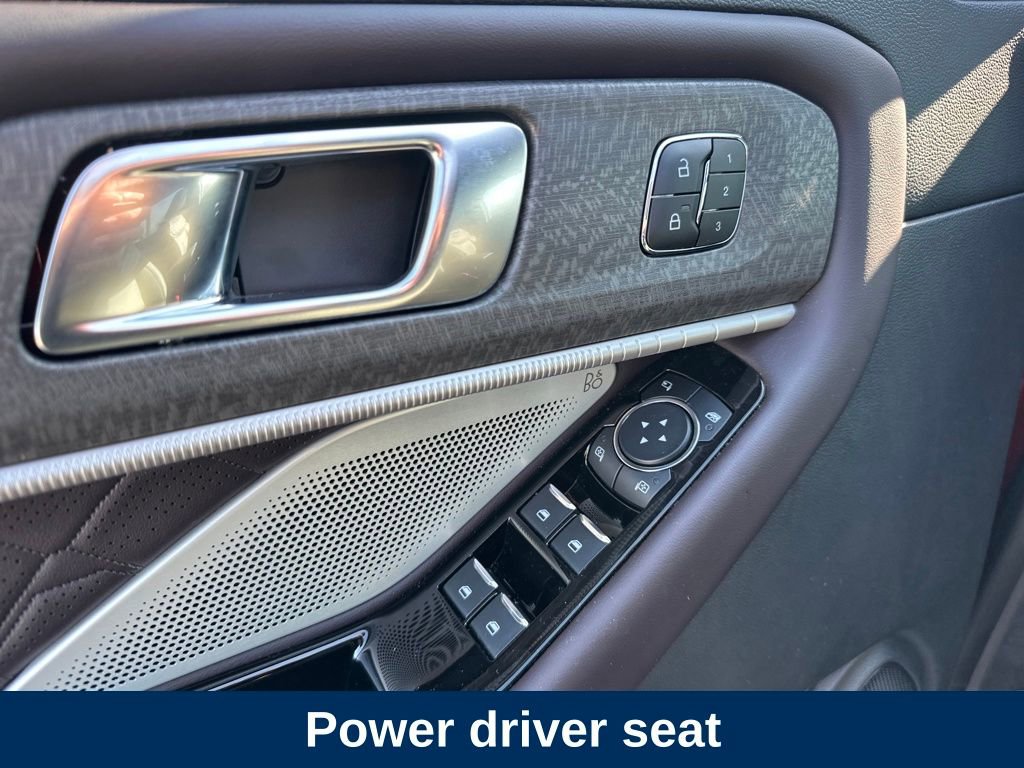 Used 2025 Ford Explorer Platinum w/ Ultimate Package image 12