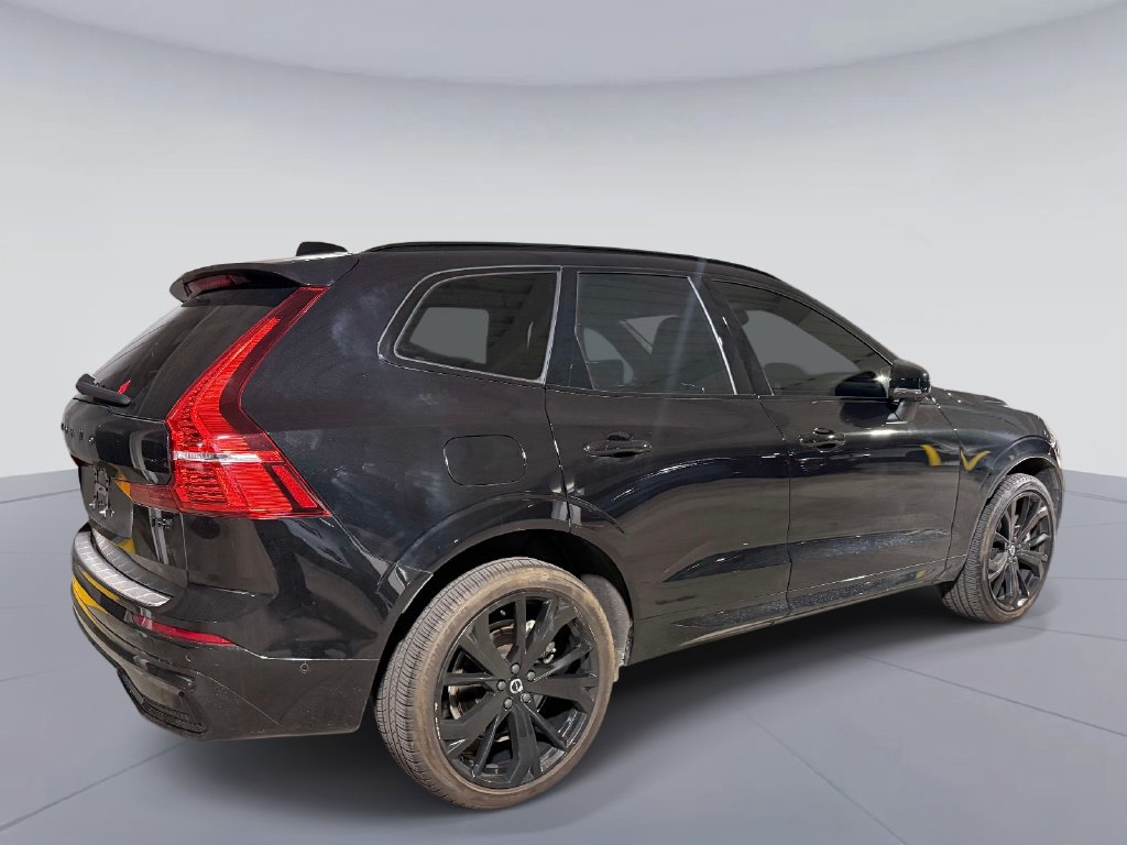 Used 2025 Volvo XC60 T8 Ultra w/ Protection Package Premier AWD/4WD image 3