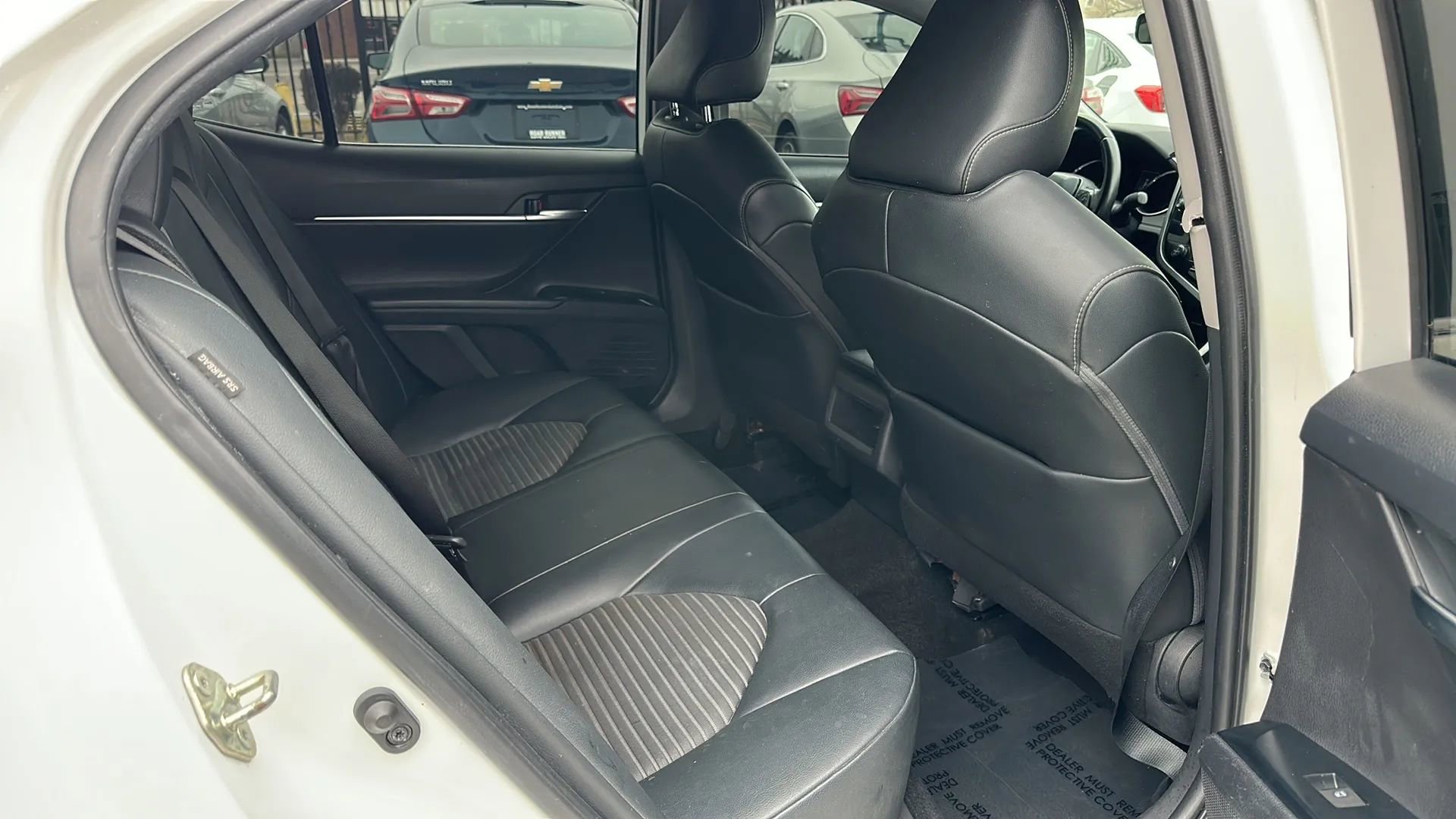 Used 2020 Toyota Camry SE image 14