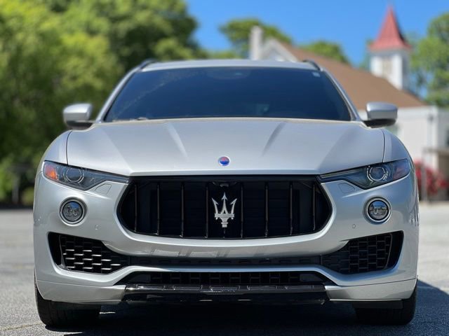 Used 2017 Maserati Levante S AWD/4WD image 2