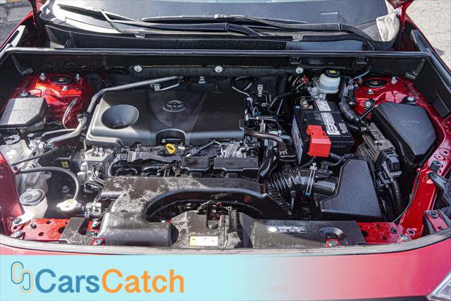 Used 2019 Toyota RAV4 XLE w/ Convenience Package FWD image 38