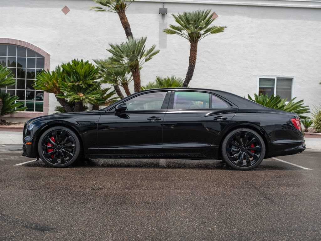Used 2024 Bentley Flying Spur V8 AWD/4WD image 5