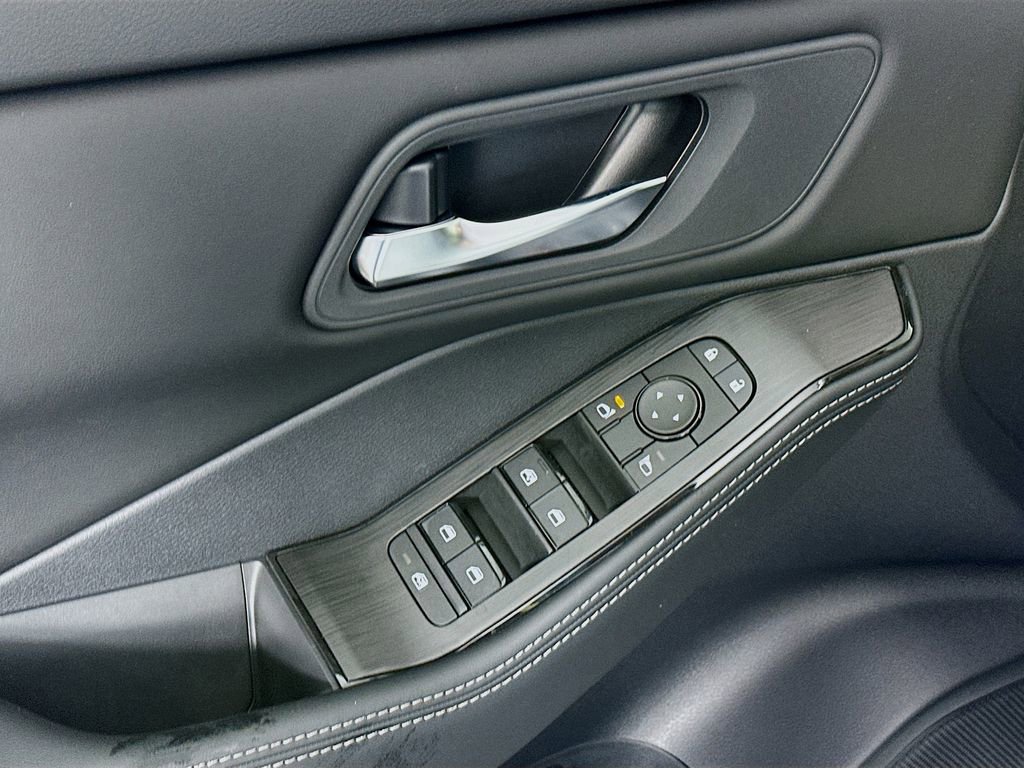 New 2026 Nissan Rogue SV image 23