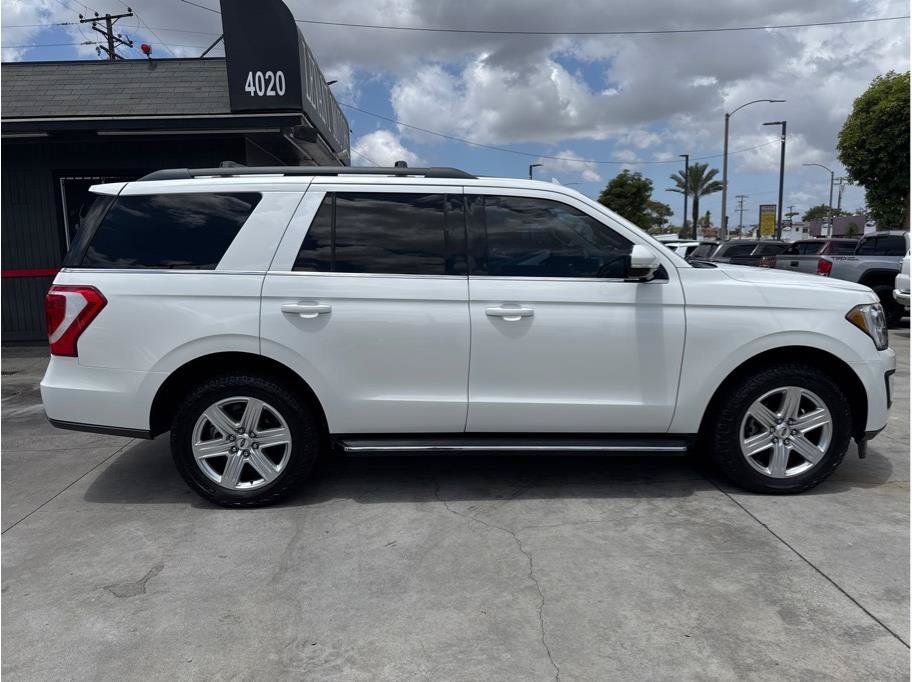 Used 2020 Ford Expedition XLT w/ Equipment Group 202A AWD/4WD image 12