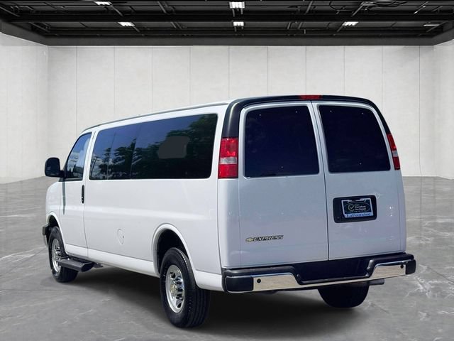 Used 2025 Chevrolet Express 3500 LT w/ LT Preferred Equipment Group RWD image 7