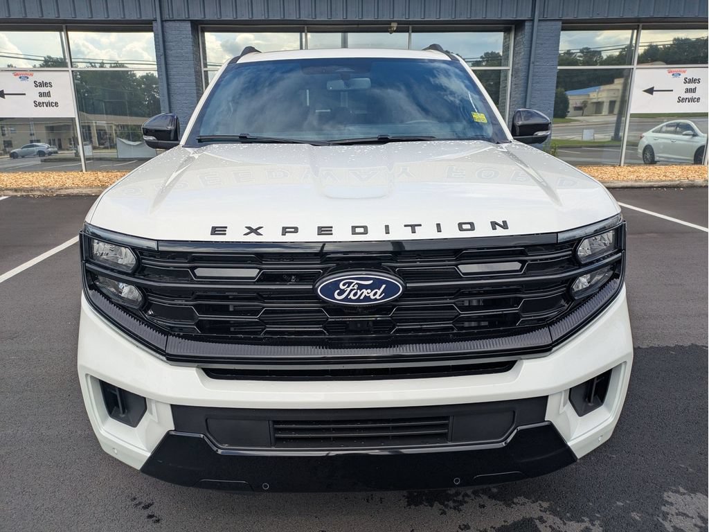 New 2027 Ford Expedition Max Platinum w/ Stealth Performance Package AWD/4WD image 2