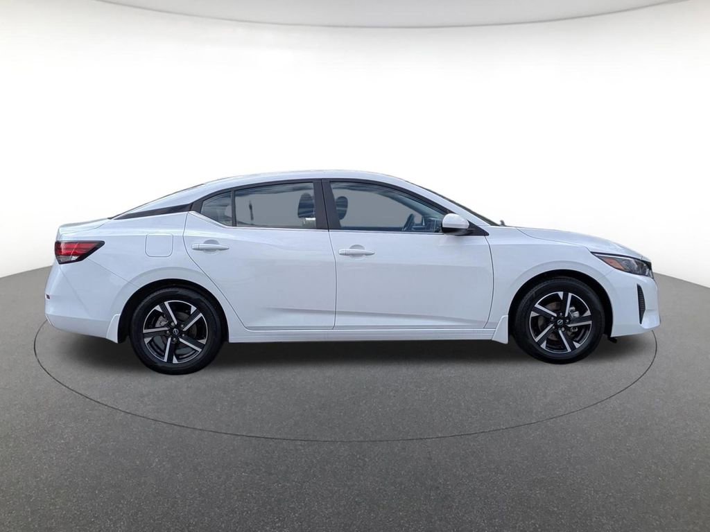 Used 2025 Nissan Sentra SV w/ All-Weather Package FWD image 4