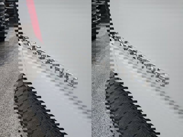 Used 2025 Chevrolet Silverado 1500 LT image 11