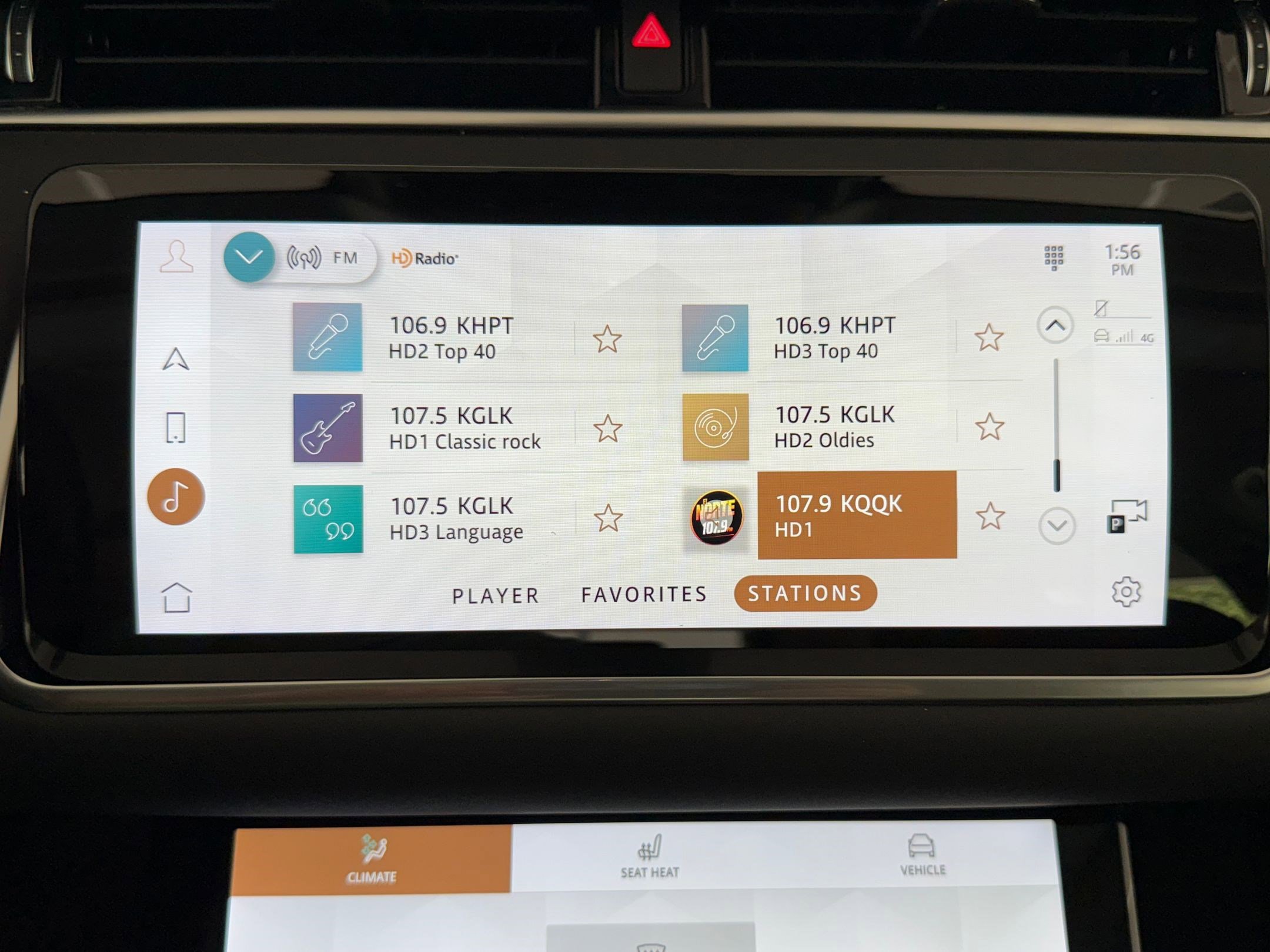 Used 2022 Land Rover Range Rover Evoque SE image 24