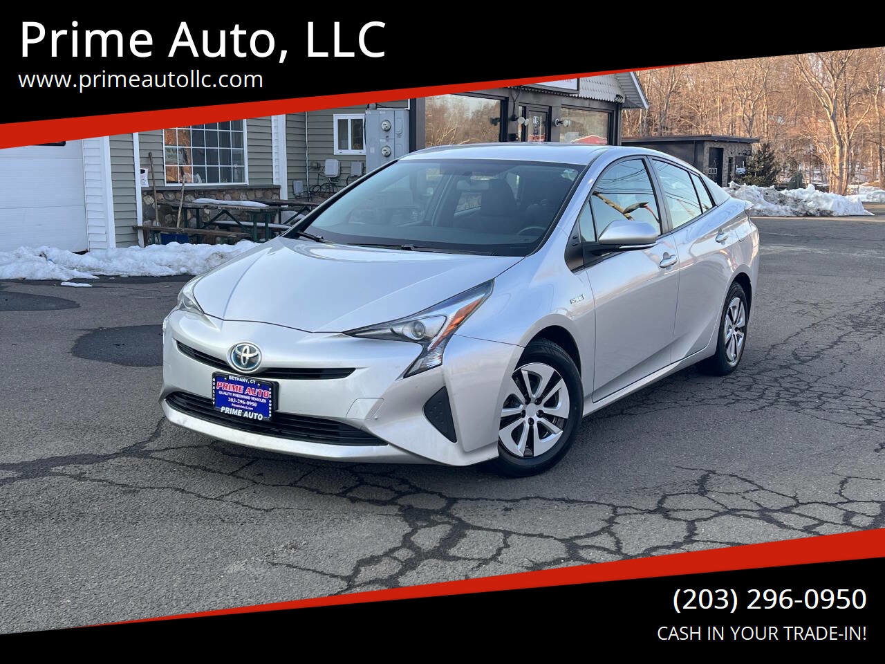 Used 2016 Toyota Prius Two image 1