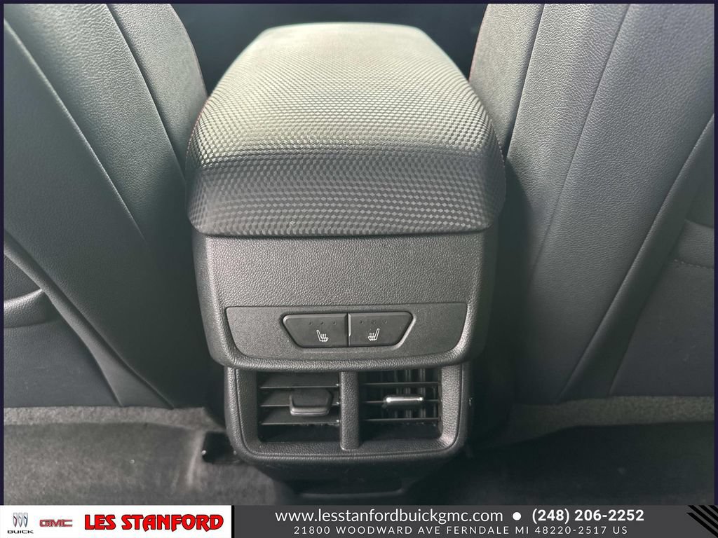 Used 2025 Chevrolet Equinox RS w/ Safety and Technology Package AWD/4WD image 15