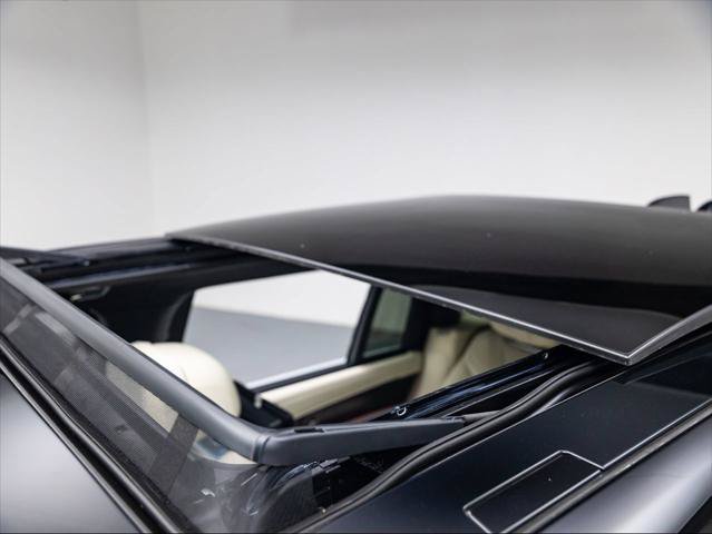 New 2026 Land Rover Range Rover Long Wheelbase Autobiography AWD/4WD image 15
