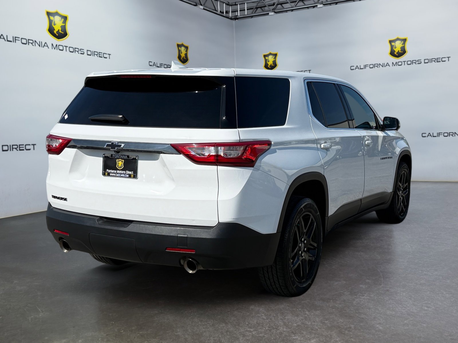 Used 2020 Chevrolet Traverse LS w/ LPO, Blackout Package FWD image 5