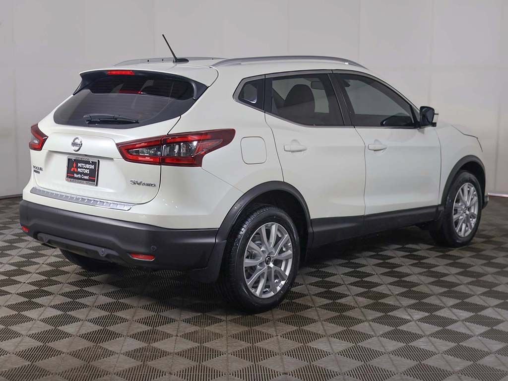 Used 2022 Nissan Rogue Sport SV w/ Technology Package AWD/4WD image 9