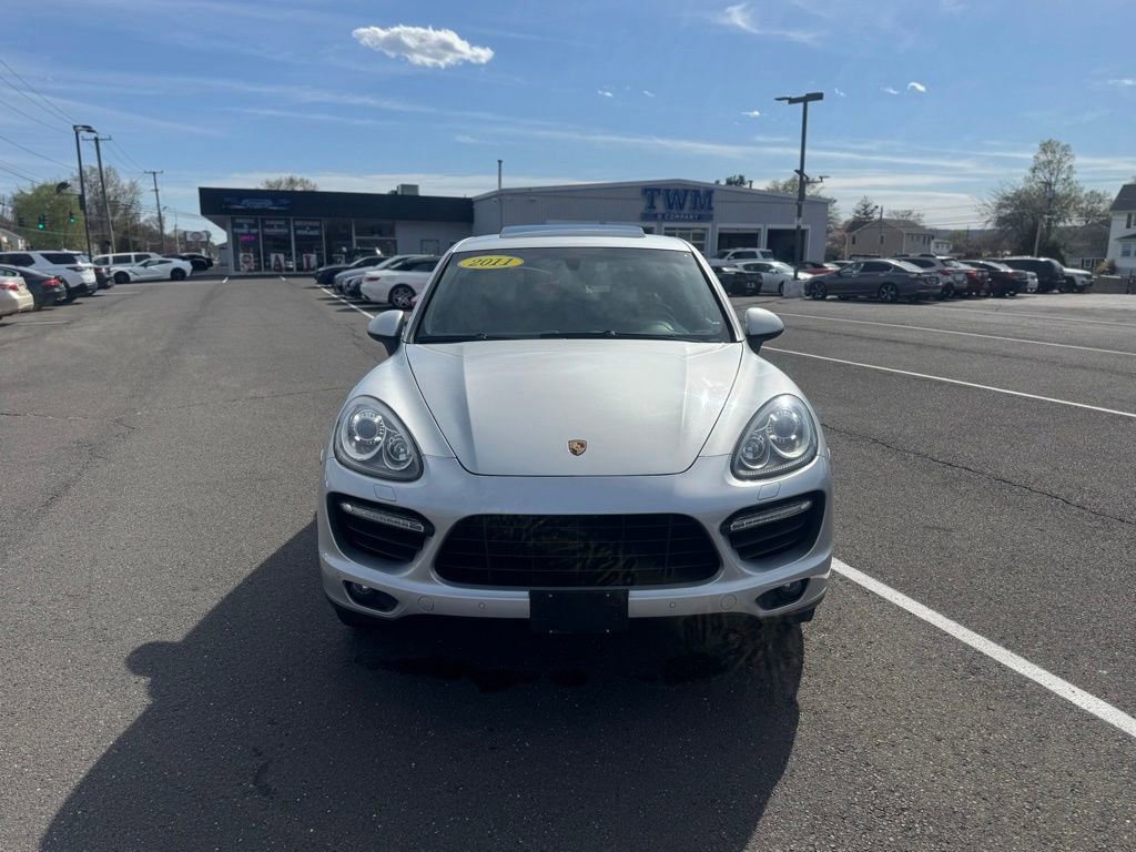 Used 2011 Porsche Cayenne Turbo AWD/4WD image 2