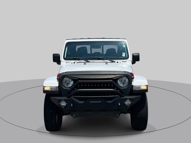 Used 2021 Jeep Gladiator Overland w/ Trailer Tow Package AWD/4WD image 9