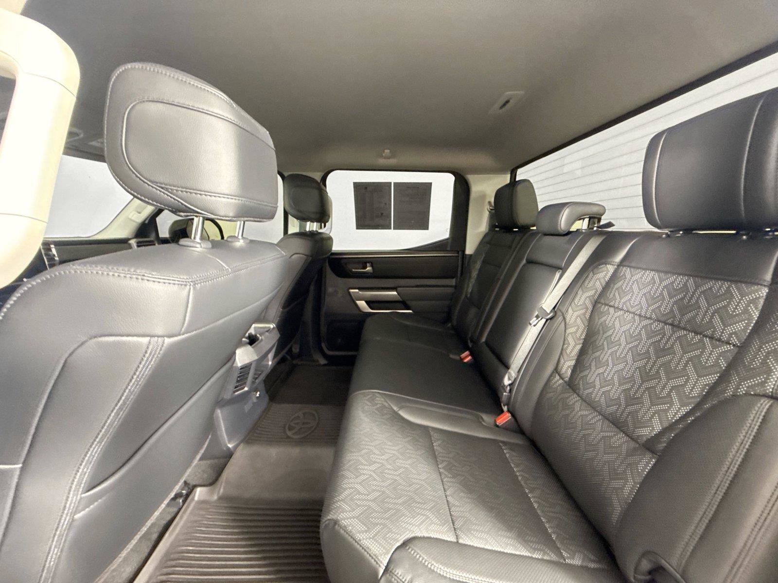 Used 2023 Toyota Tundra SR5 w/ SR5 Premium Package RWD image 31