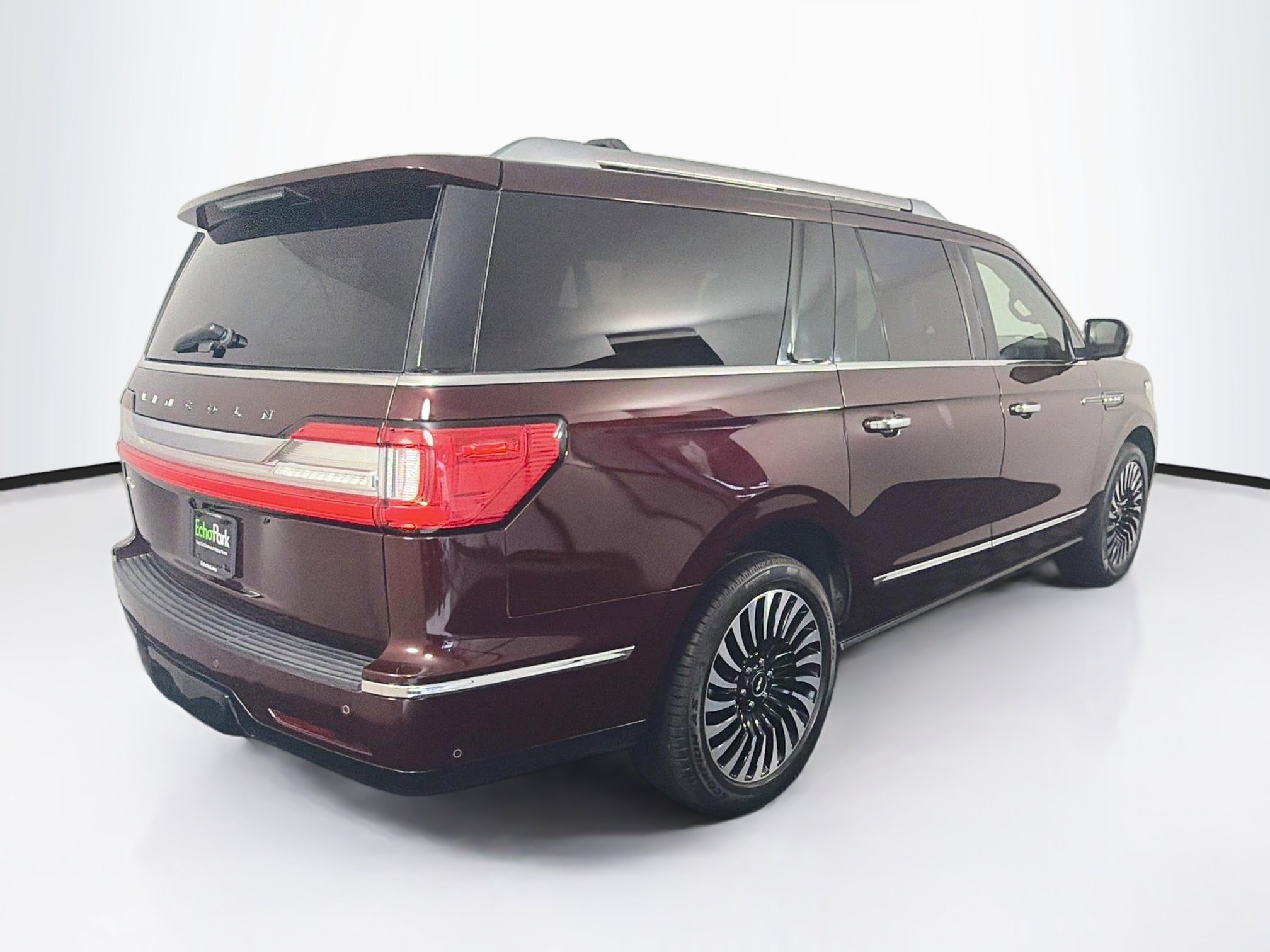 Used 2018 Lincoln Navigator L Black Label w/ Cargo Package AWD/4WD image 9