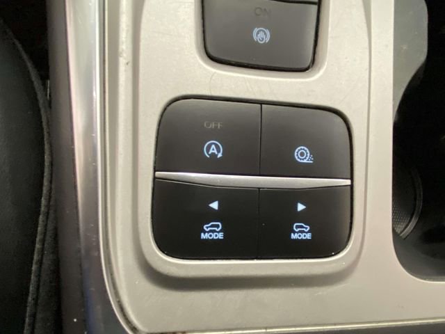 Used 2023 Ford Explorer XLT w/ Equipment Group 202A image 17