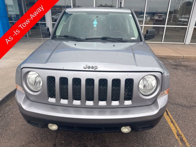 Used 2017 Jeep Patriot Sport w/ Power Value Group FWD image 2