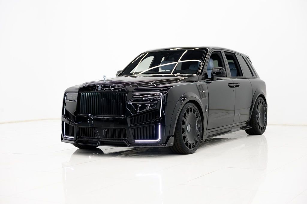Used 2025 Rolls-Royce Cullinan AWD/4WD image 9