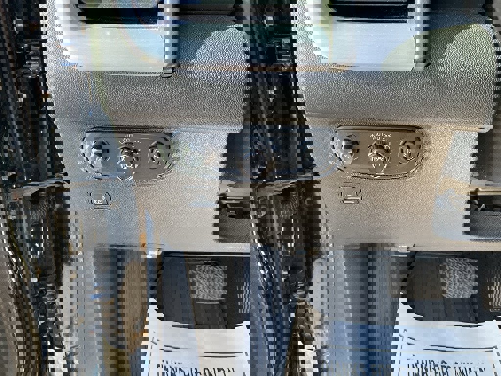 Used 2020 GMC Terrain SLT w/ Preferred Package image 8