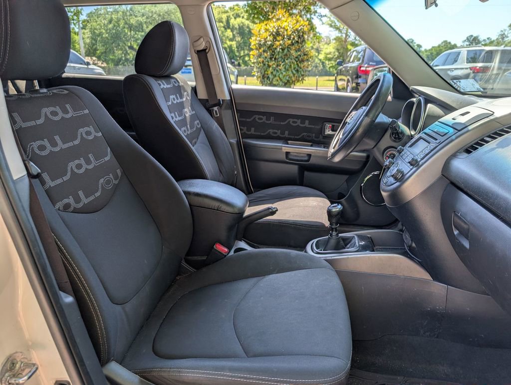 Used 2012 Kia Soul + FWD image 25