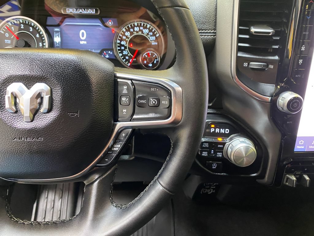 Used 2025 RAM 1500 Laramie AWD/4WD image 33