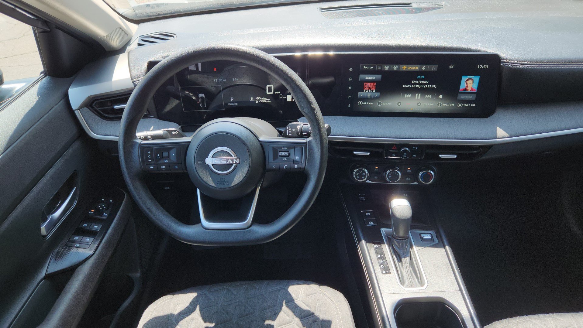 Used 2025 Nissan Kicks SV AWD/4WD image 20