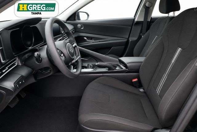 Used 2023 Hyundai Elantra SEL FWD image 8