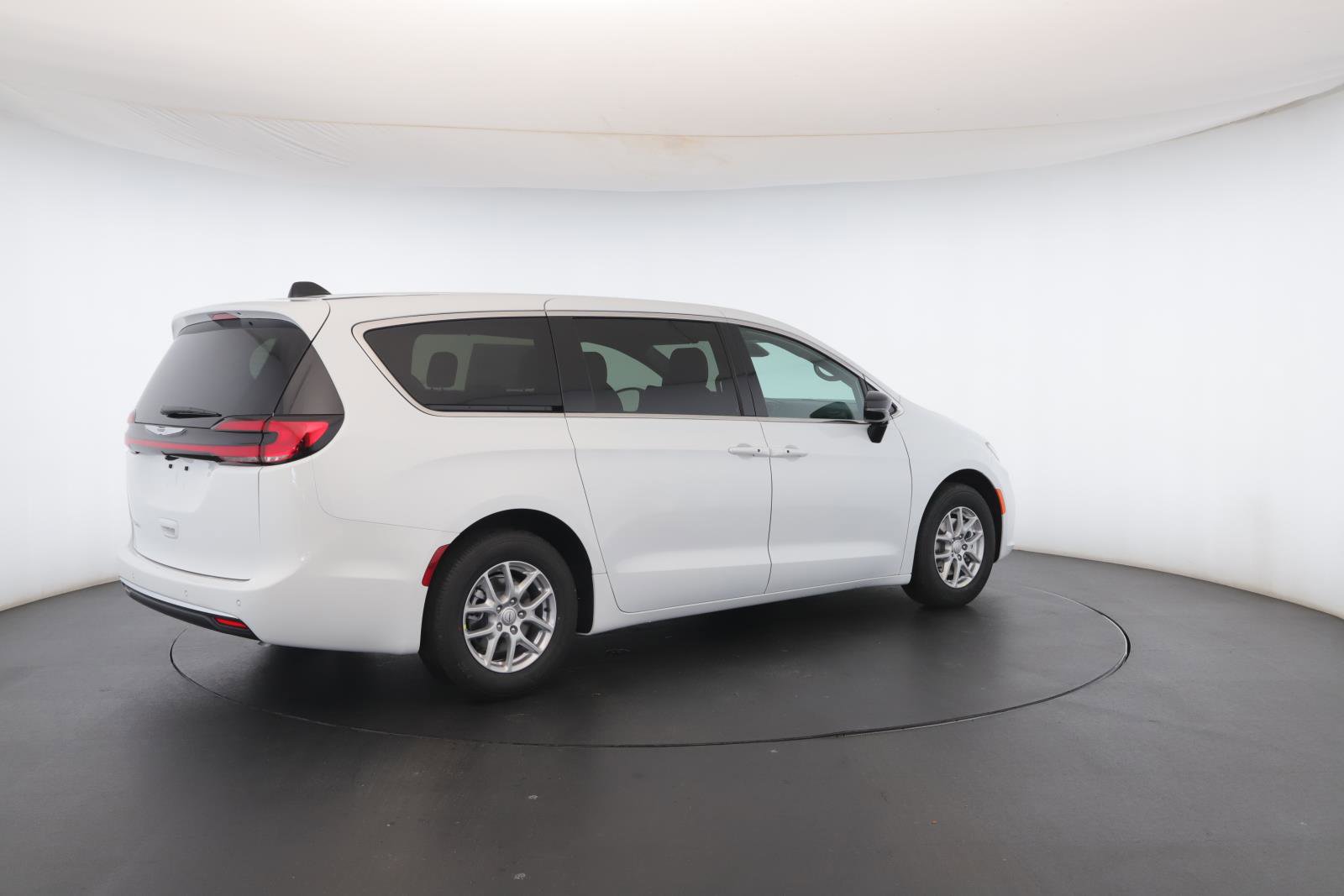 New 2026 Chrysler Pacifica Select image 25