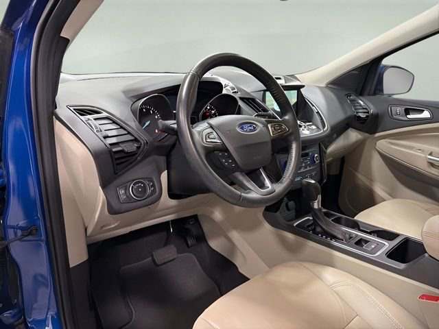 Used 2017 Ford Escape Titanium image 10