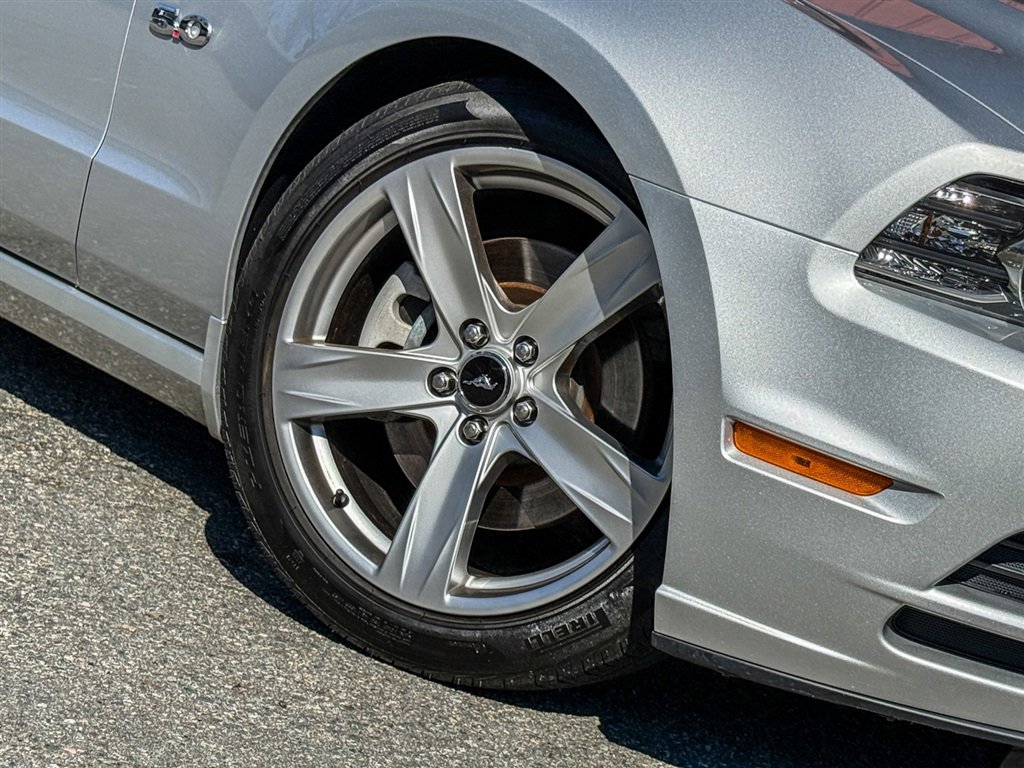 Used 2013 Ford Mustang GT Premium w/ GT Coupe Accessory Pkg 5 image 29