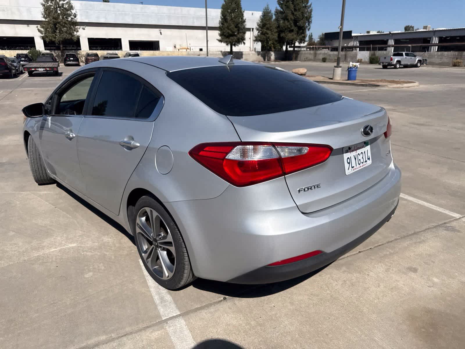 Used 2016 Kia Forte EX FWD image 7