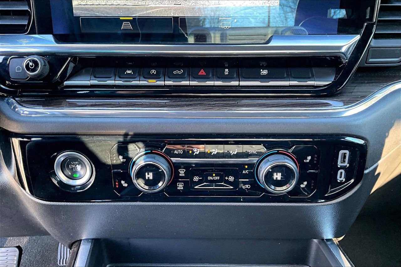 Used 2024 Chevrolet Silverado 1500 RST image 18