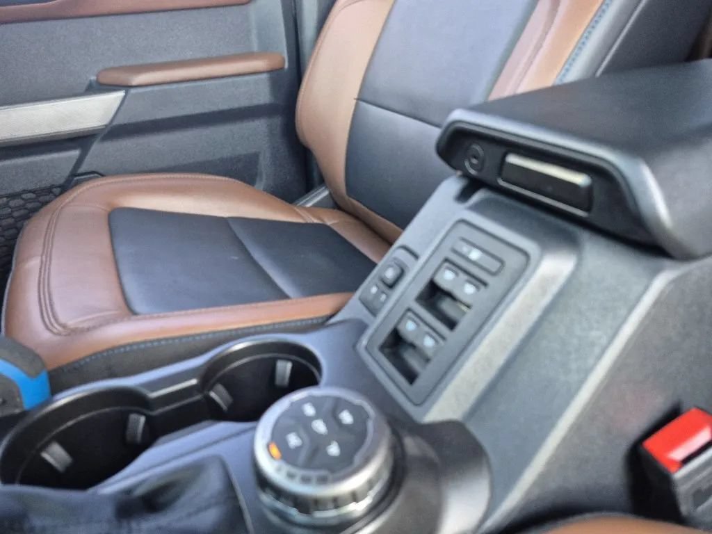 Used 2022 Ford Bronco Outer Banks w/ Sasquatch Package AWD/4WD image 26