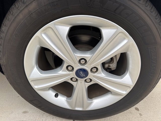 Used 2015 Ford Escape SE w/ Equipment Group 201A image 7