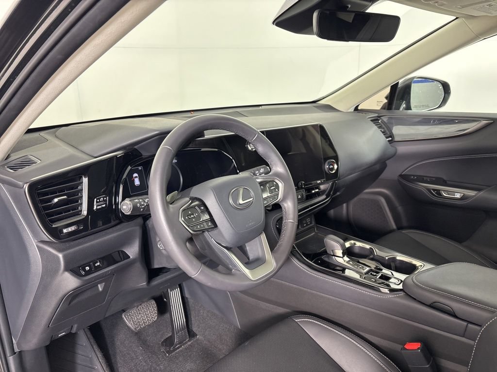 Used 2024 Lexus NX 250 FWD image 16