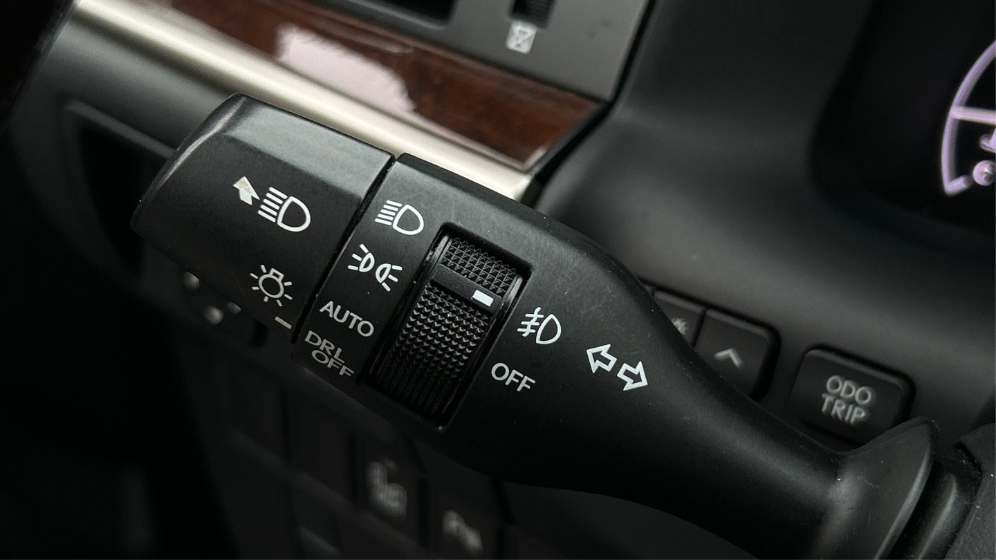 Used 2014 Lexus ES 350 w/ Premium Package image 31