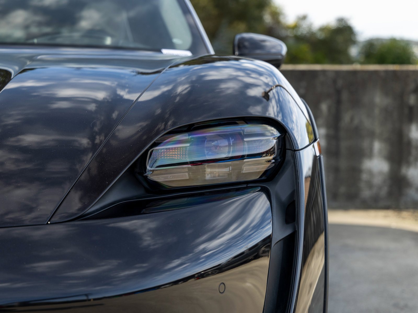 Certified 2022 Porsche Taycan 4 Cross Turismo image 16