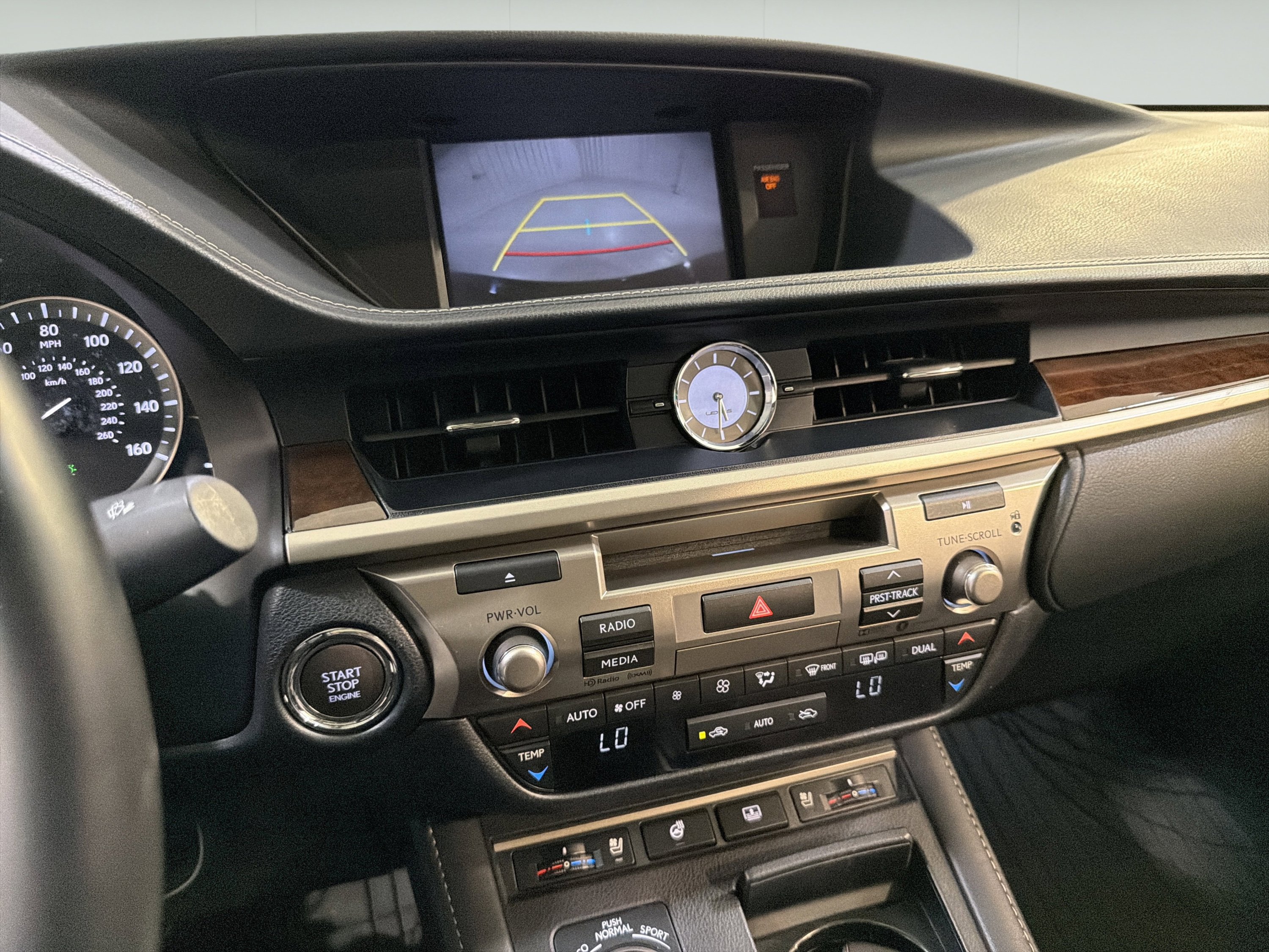 Used 2017 Lexus ES 350 w/ Luxury Package FWD image 18