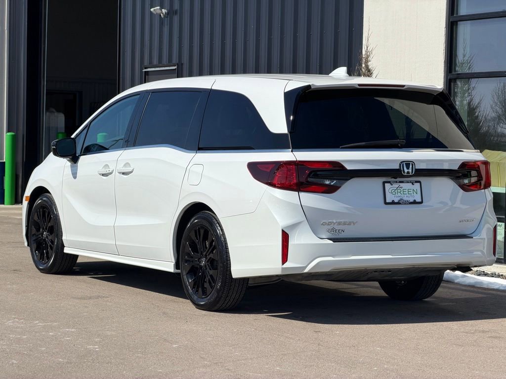 Used 2025 Honda Odyssey Sport-L image 3