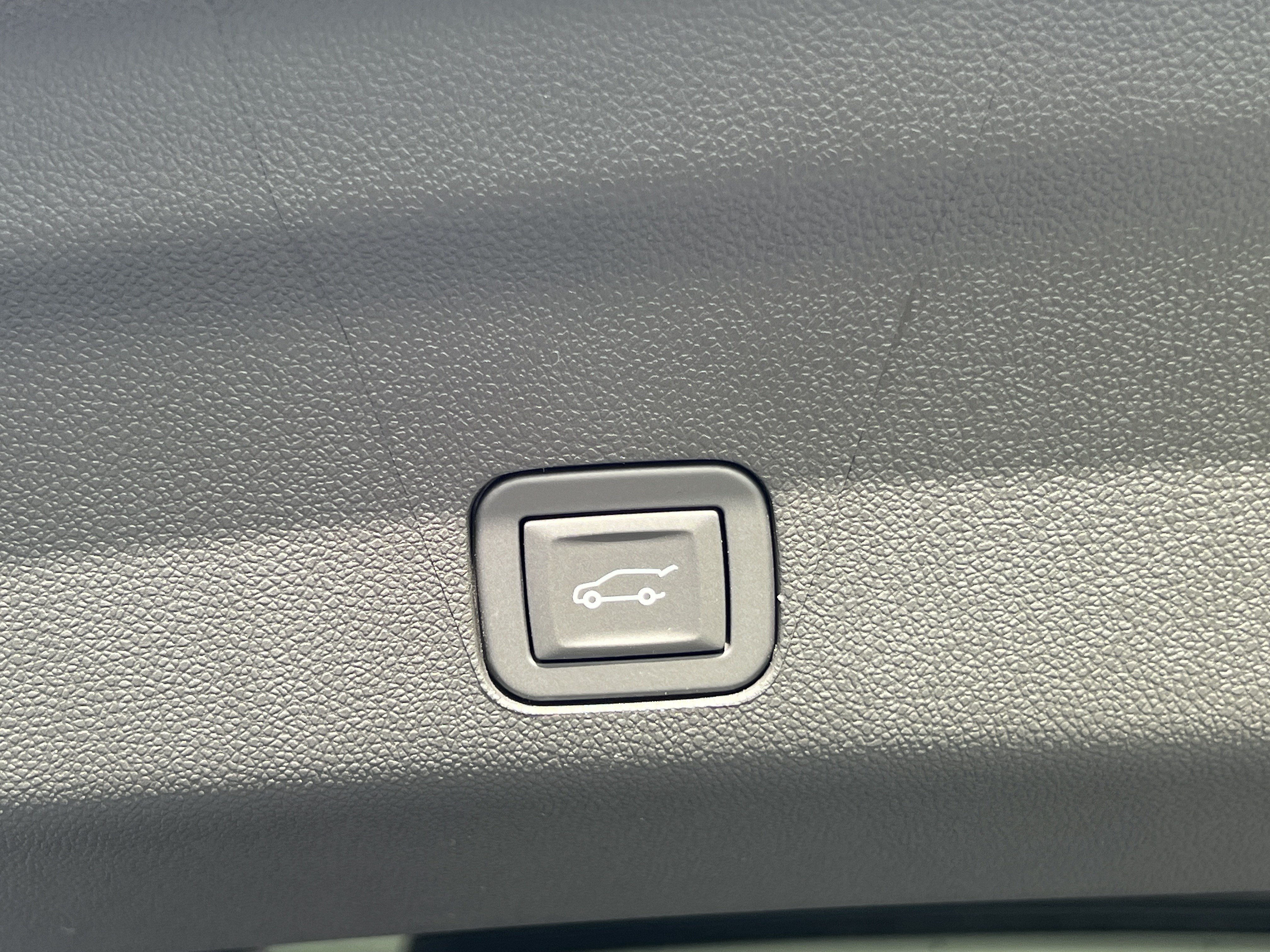 New 2027 Chevrolet Tahoe High Country AWD/4WD image 16