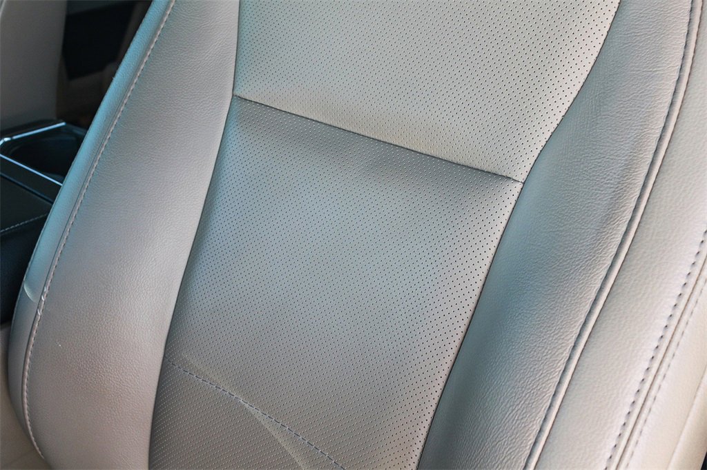 Used 2016 Ford F150 Lariat w/ Equipment Group 502A Luxury image 28