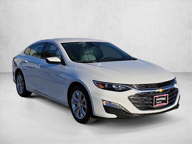 Used 2022 Chevrolet Malibu LT image 2