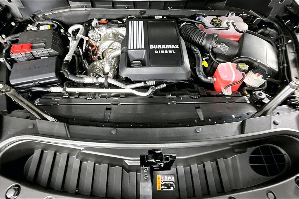 New 2026 GMC Yukon AT4 w/ AT4 Premium Plus Package image 2