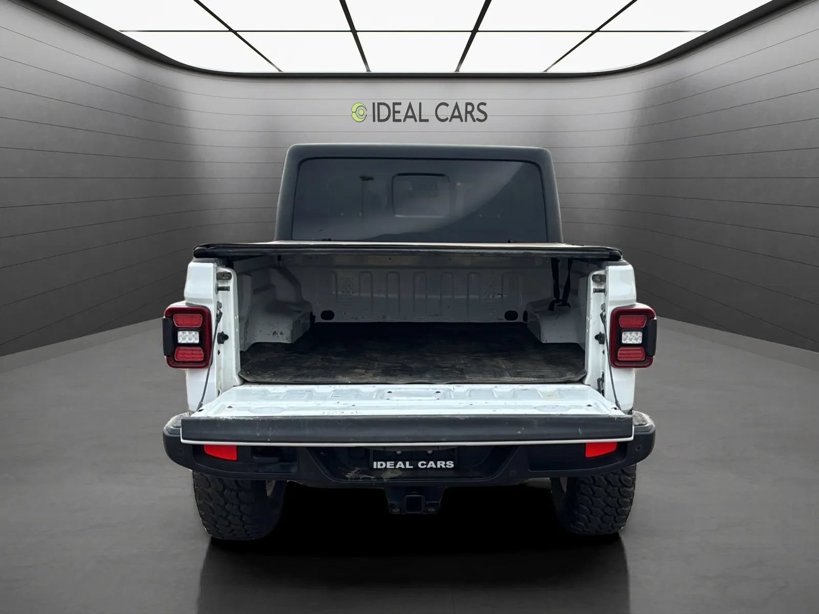 Used 2020 Jeep Gladiator Overland w/ LED Lighting Group AWD/4WD image 7