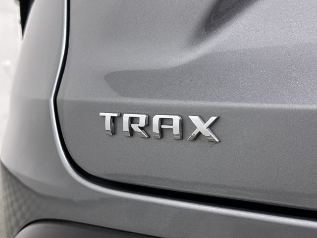 Used 2025 Chevrolet Trax ACTIV w/ Driver Confidence Package FWD image 32