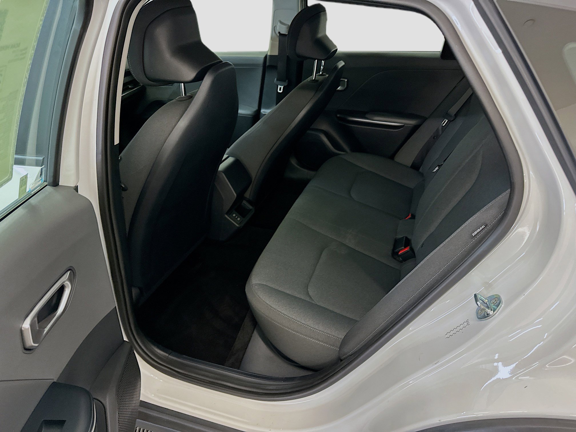 Used 2025 Kia K4 LXS image 29